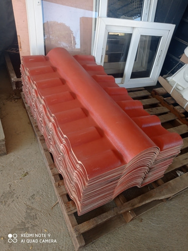 Imagen 4 de 4 de Laminas Pvc Mil Tejas Rojas Blanca