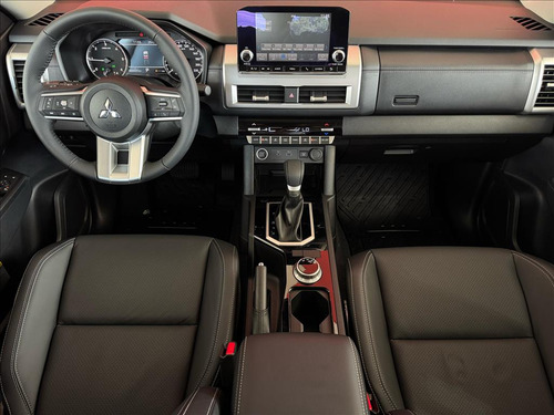 Mitsubishi Triton 2.4 BITURBO DIESEL CD HPE 4X4 AUTOMÁTICO