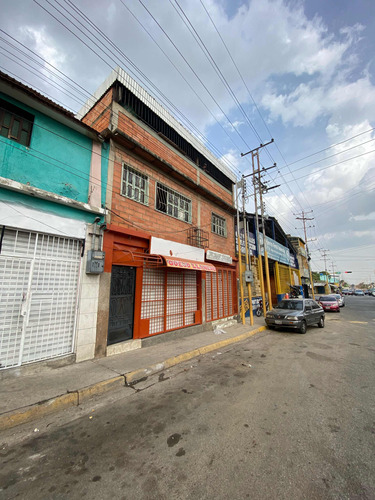 Casa Comercial De 3 Niveles Av Enrique Tejera Y Av Aranzazu