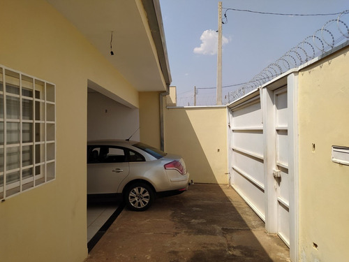 Imagem 3 de 26 de Casa A Venda . - 778-1
