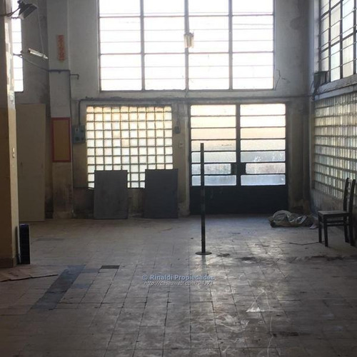 Venta Local Industrial O Depósito, En La Comercial