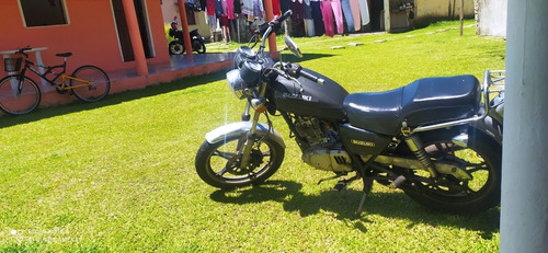 Suzuki Intruder 125
