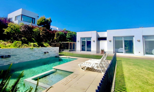 Interesante Casa En Marbella Con Vista