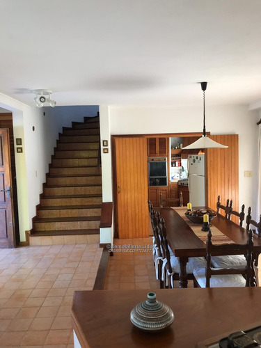 Imagen 2 de 18 de Preciosa Casa En Barrio Rincón Del Indio