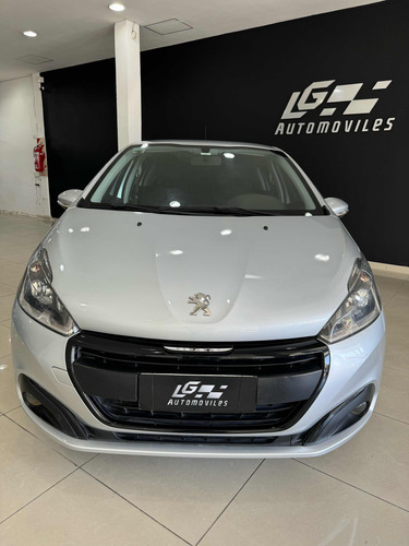Peugeot 208 1.6 Active
