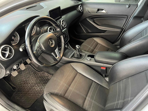 Imagen 8 de 15 de Mercedes Benz A 200 Style B.efficiency 2014