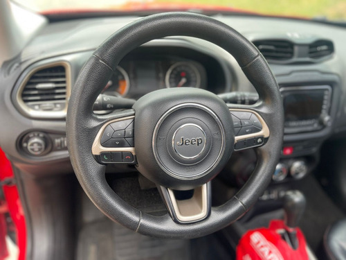 Jeep Renegade 1.8 Flex Aut. 5p