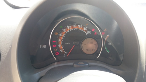Fiat Uno 1.0 Vivace Celebration Flex 5p