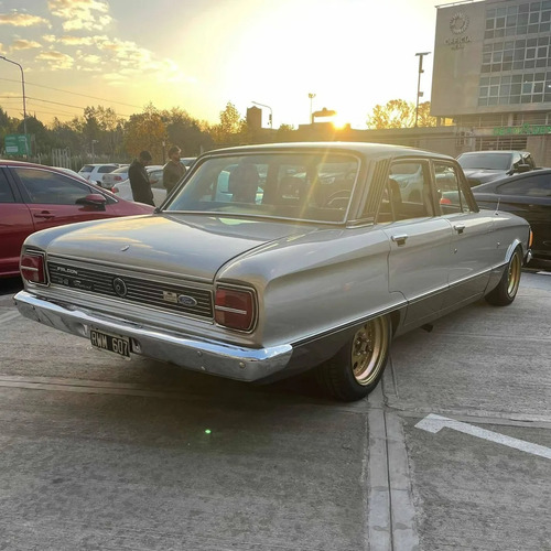 Imagen 7 de 15 de Ford Falcon Futura Sp