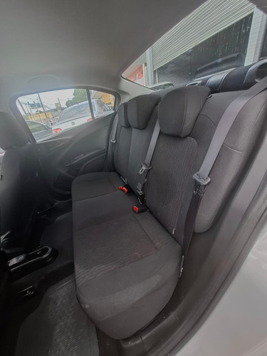 Fiat Cronos 1.3 Drive Flex 4p
