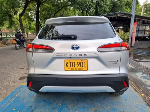Toyota Corolla Cross Seg Hybrida 2022 At