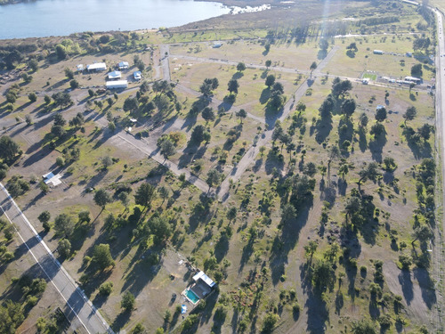 Sitios Con Acceso A Laguna En Quillon