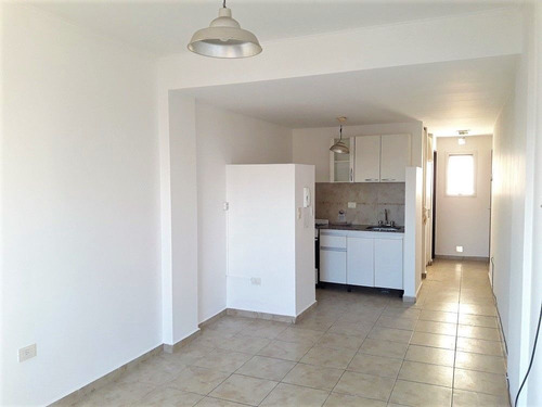 2 E/ 42 Y 43- Monoambiente-