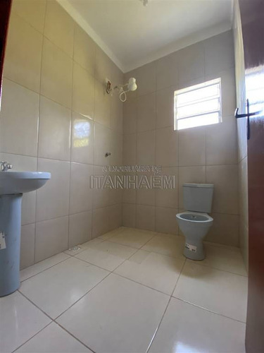 Imagem 1 de 30 de Casa Com Piscina - Ivo51