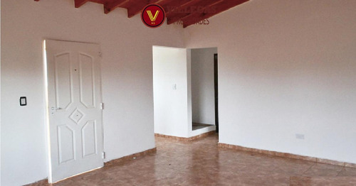 Imagen 3 de 7 de Casa 65 M2 Ph Venta Carpintería San Luis