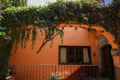 Casa En San Bernabe Ocotepec (pblo), La Magdalena Contreras Con 4 Habitaciones