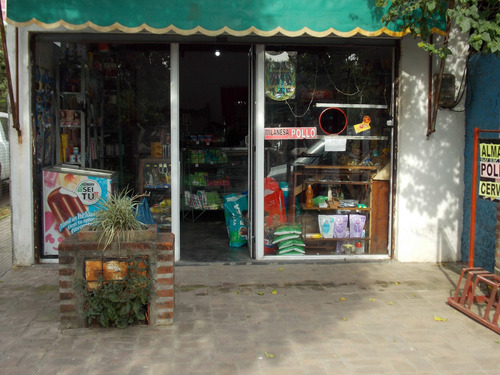 Casa Con Local Comercial Y Monoambiente