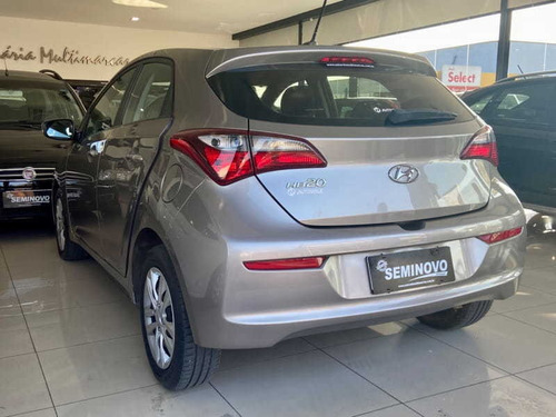Imagem 7 de 15 de Hyundai Hb20 1.0 M Comfor 2019