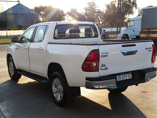 Toyota Hilux 2.8 Cd Srv 177cv 4x2
