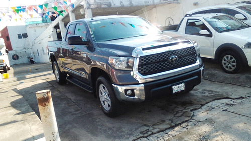 Imagen 2 de 11 de Toyota Tundra 2019 5.7 Limited 4x4 At