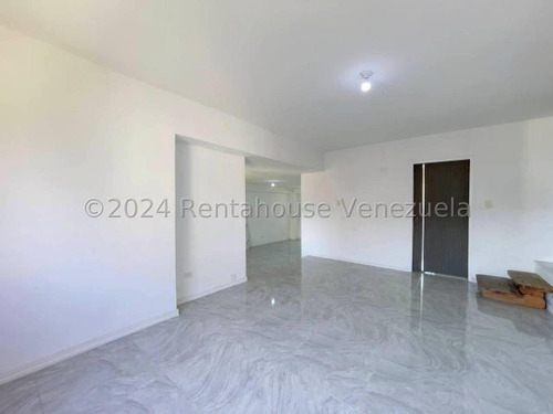 Apartamento En Alquiler En Zona Céntrica Cerca De La Clínica Lugo En Los Caobos 24-21286 Holder