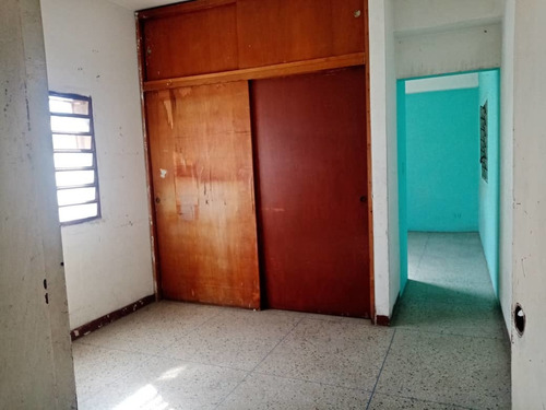Imagen 4 de 7 de Maison Vende Apartamento En Villa De Cura 04243743396