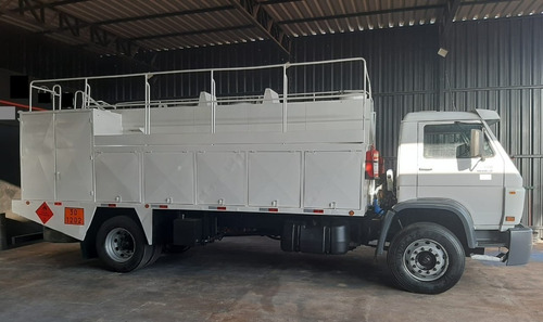 Imagem 5 de 25 de Volkswagen 15-180 2012 4x2 Comboio Urso Completo Operacional