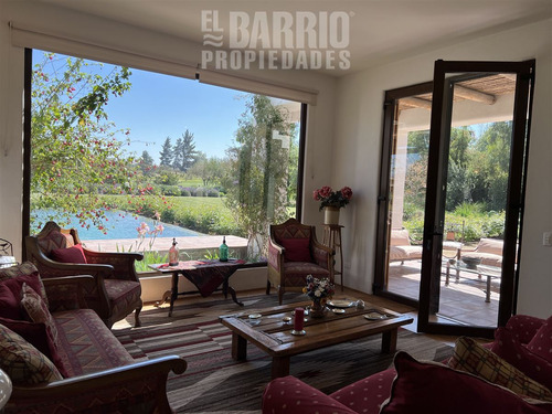 Casa En Venta De 3 Dorm. En Colina