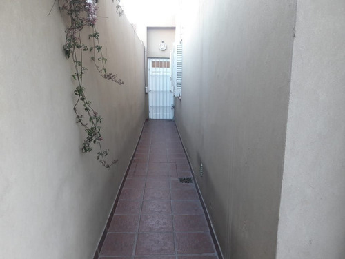 Casa Estilo Americana De 5 Ambientes. Garage Y Quincho. Zona San Juan