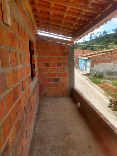 Sobrado À Venda