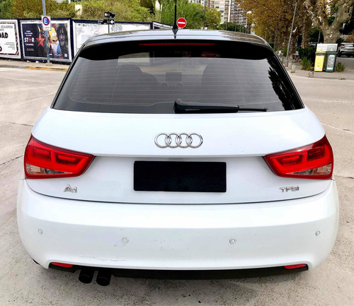 Imagen 8 de 15 de Audi A1 2013 1.4 Ambition Tfsi 122cv