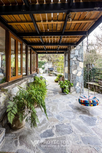 Espectacular Casa En El Arrayán Con Vistas Al Río