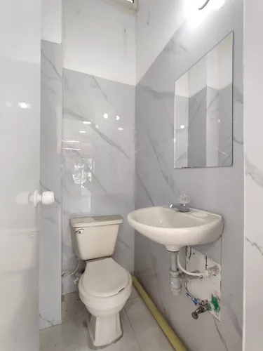 Local En Arriendo En Avenida Libertadores. Cod A30652