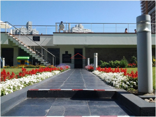 Apartamento En Brava, 3 Dormitorios *- Ref: 2796