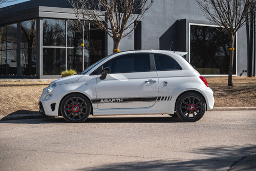 Imagen 6 de 15 de Abarth 595 Turismo