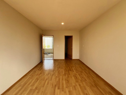 Vendo Departamento Recien Remodelado Con Terraza Col. Bosque Real , Huixquilucan, Edomex