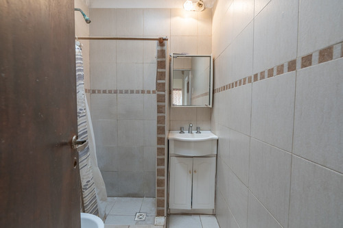 Imagen 7 de 24 de Casa A La Venta 2 Dormitorios En San Lorenzo