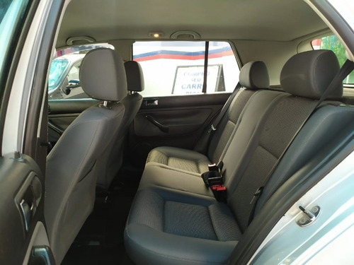 Volkswagen Golf 1.6 Mi