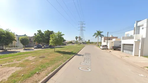Venta De Casa, ¡remate Bancario!, Col. Jardines Del Bosque, Los Mochis, Sin. -jmjc3