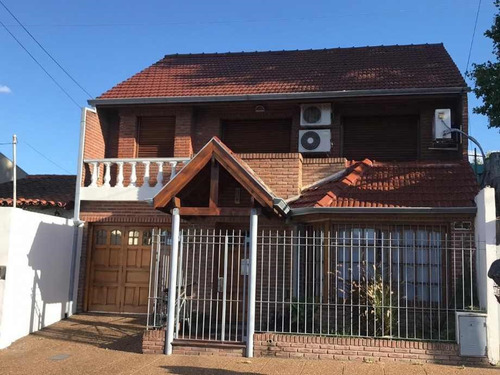 Casa  En Venta Ubicado En Quilmes Oeste, Quilmes, G.b.a. Zona Sur