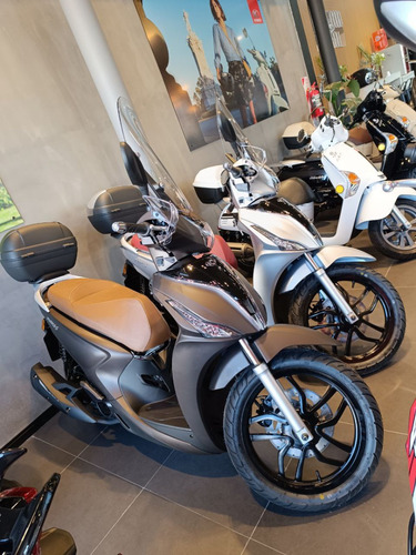 150 New People Scooter Kymco // Kawasaki Quilmes