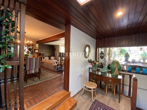 Casa En Venta De 6 Dorm, En Camino El Refugio. El Arrayán