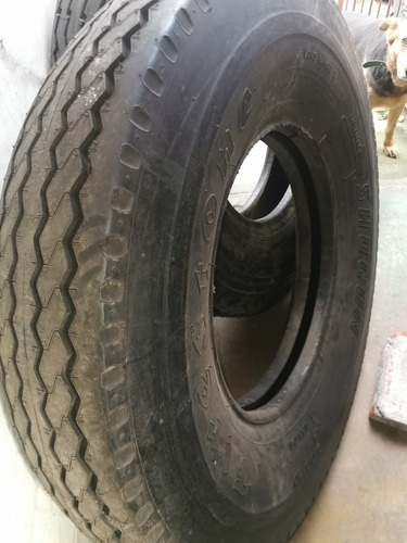 Imagen 3 de 5 de Neumáticos 900 X 20 Firestone Y Pirelli Nuevos
