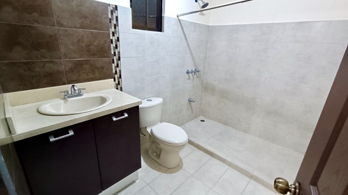 Imagen 13 de 22 de Casa En Alquiler Condominio El Prado, San Pablo De Heredia