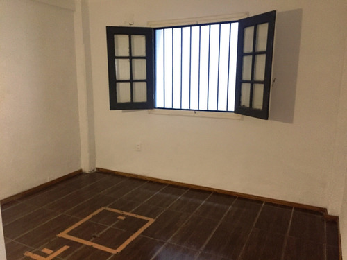 Ágora Oportunidad: Hipólito Y La Rambla! Ideal Local Y Vivie