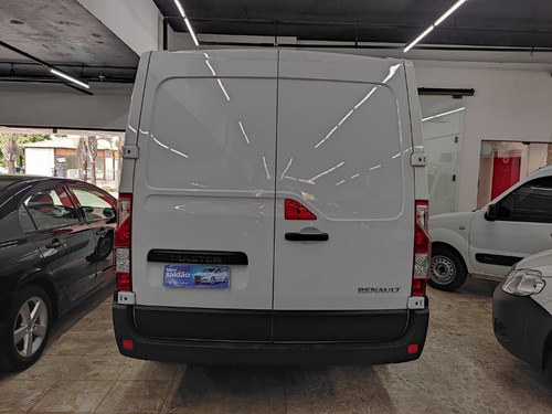 Imagem 10 de 12 de Renault Master Furgao