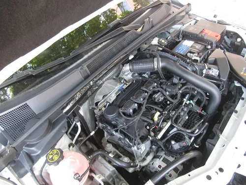 Chevrolet Onix 1.0T Premier Sedan At