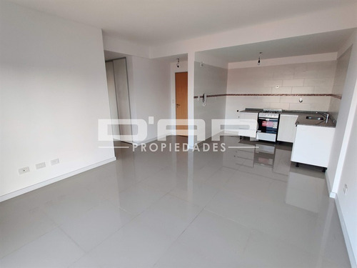 Imagen 4 de 14 de Oportunidad! Excelente Semipiso 2 Amb 53m2! - Laguna 300