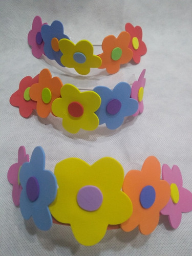 Vincha Con Flores En Goma Eva