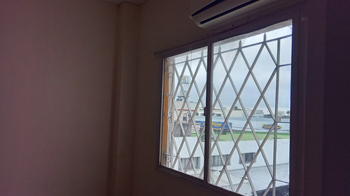 Departamento Ambientes Amplios En Alquiler